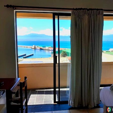 Green Door Guesthouse Μόσελ Μπέι Εξωτερικό φωτογραφία