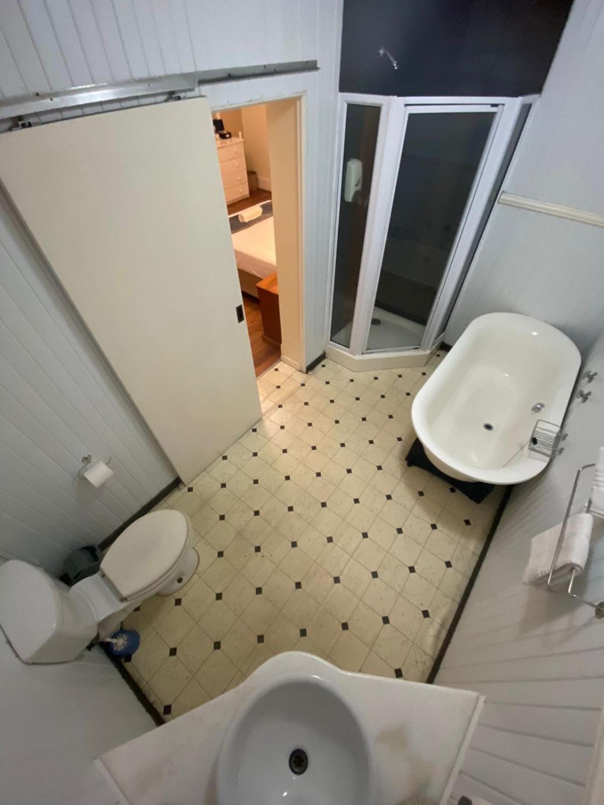 Green Door Guesthouse Μόσελ Μπέι Δωμάτιο φωτογραφία