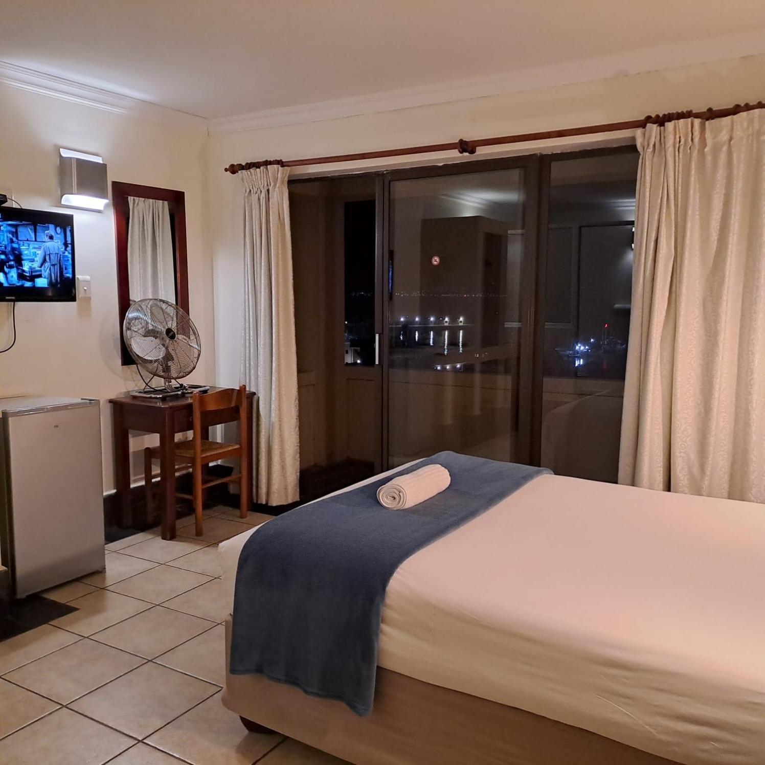 Green Door Guesthouse Μόσελ Μπέι Δωμάτιο φωτογραφία